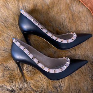 Valentino Rockstud Studded Two Toned Black Tan Leather Pointed Toe Pumps